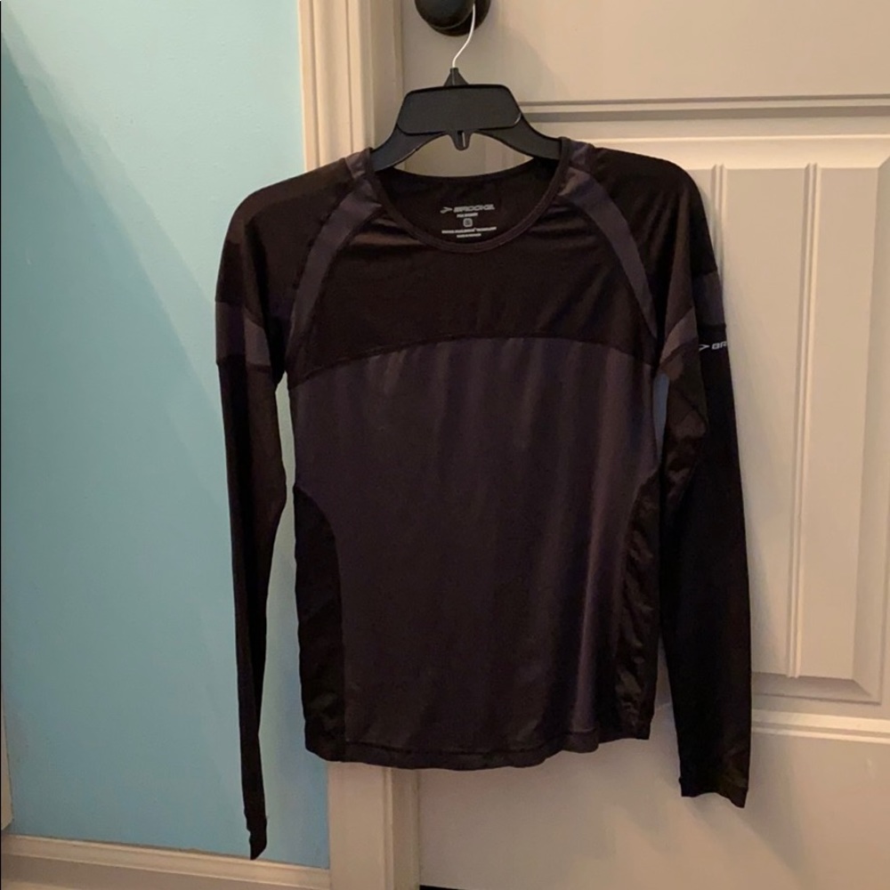 Brooks For Women Underlayer Shirt Size Small